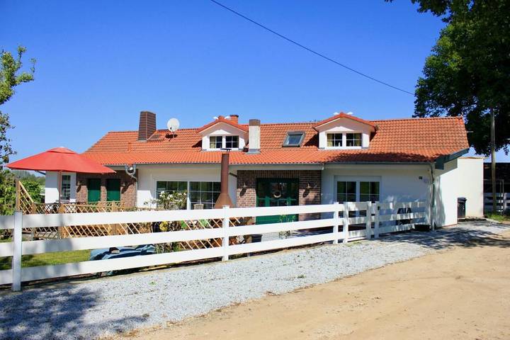 Gîte pour 6 personnes, avec jardin ainsi que piscine et vue à Cottbus - 4