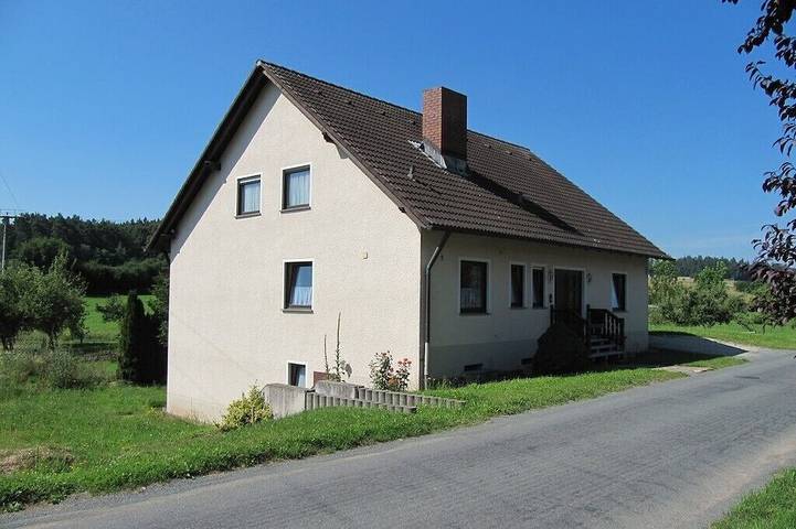 Ferienwohnung für 8 Personen, mit Balkon und Garten - 1