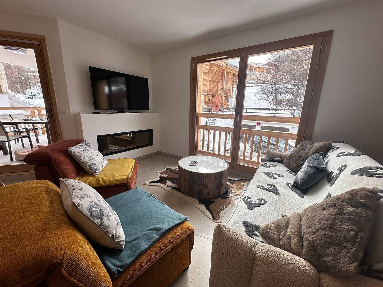Appartement entier, Appartement chaleureux 95m², 8 pers, garage double, skis, animaux Ok, ménage inclus, centre Vars in Vars, Région de Briançon
