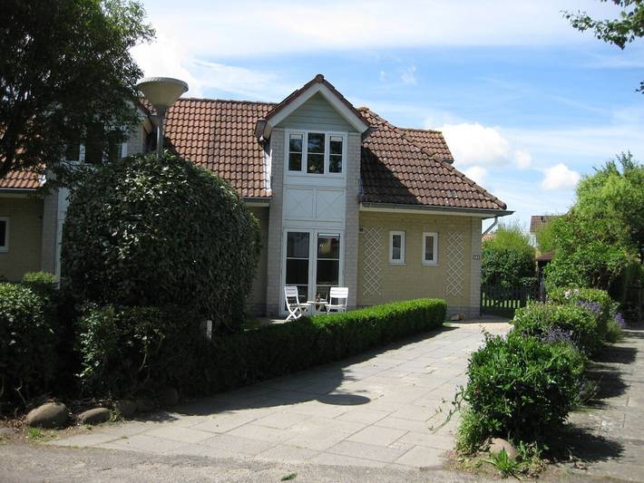 Villa voor 8 personen, with Terras and Tuin as well as Sauna in Kamperland