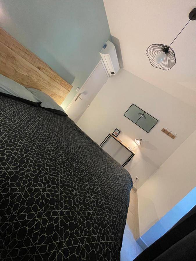 Two-Bedroom House in Bourges, Région de Bourges