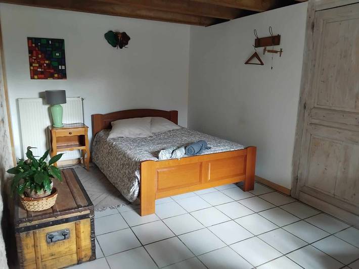 Chambre d’hôte pour 2 personnes, avec jardin à Thaumiers