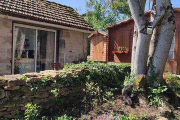 Gîte pour 3 personnes, avec terrasse, animaux acceptés à Autoire