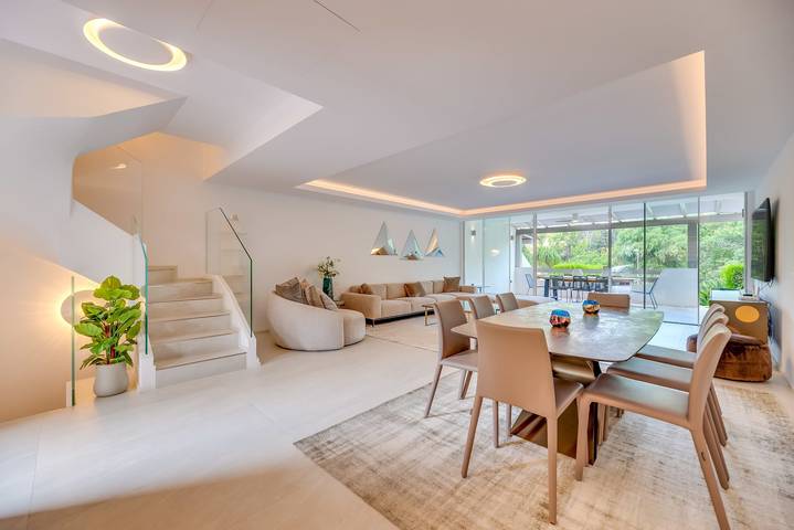 Holiday apartment for 10 people, with Balcony and Terrace as well as Garden and Pool in Marbella Centre