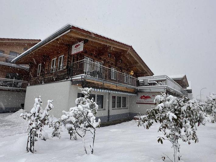 Ferienhaus für 3 Personen, mit Terrasse und Garten in Ringgenberg