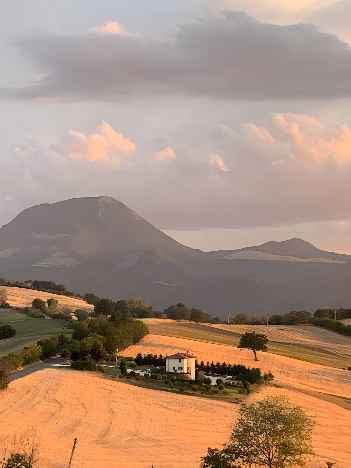 Luxury 2-Person Apartment in the Rolling Hills of Le Marche, Italy, foto 11