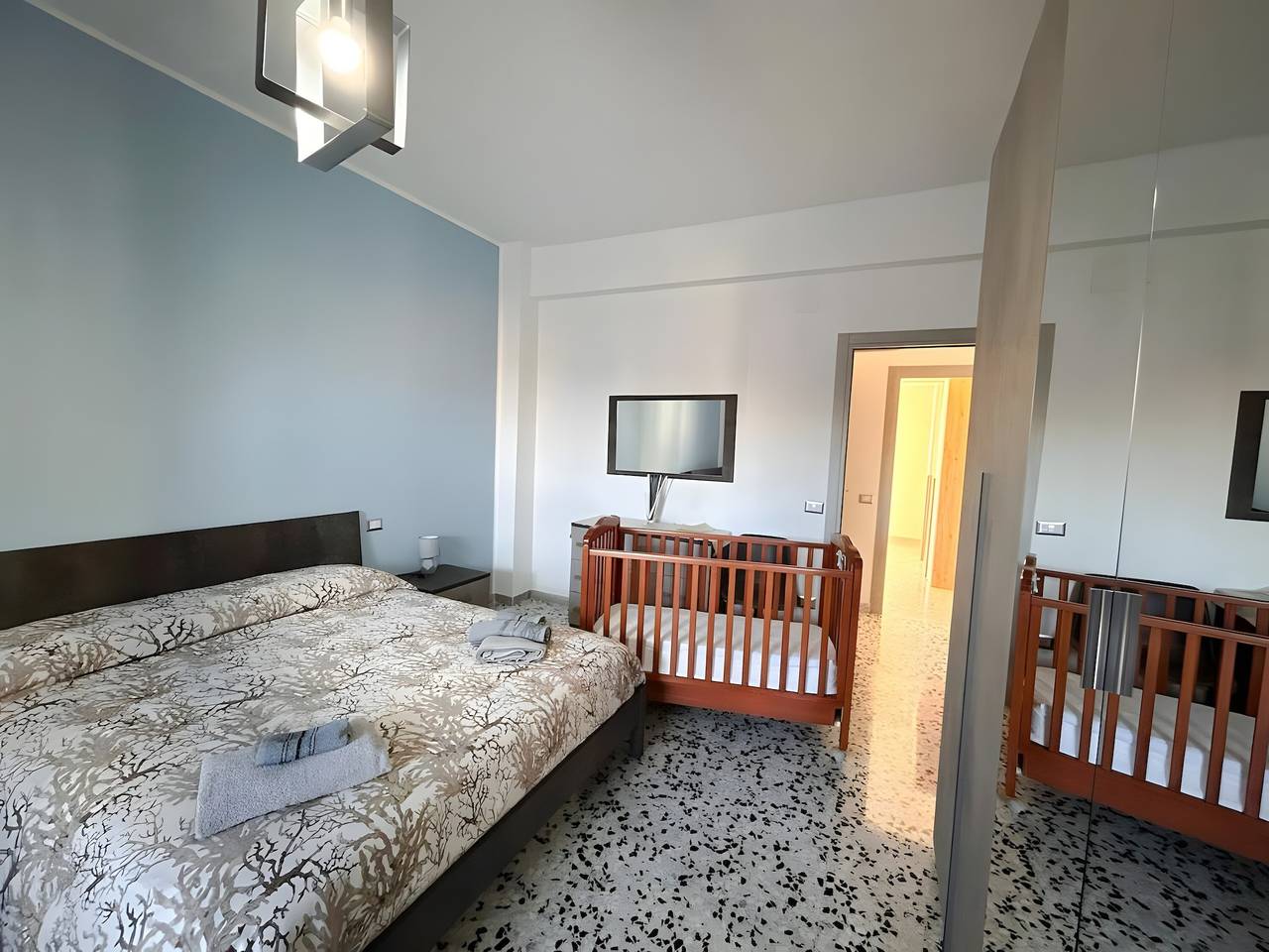 Ganze Wohnung, Appartamento Casa Nyon – Modernes Apartment direkt am Meer in Agropoli in Agropoli, Cilento