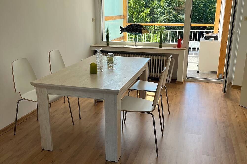 Ganze Wohnung, Helle und liebevoll eingerichtete Ferienwohnung mit Wohlfühlatmosphäre in Hamm, Ruhrgebiet