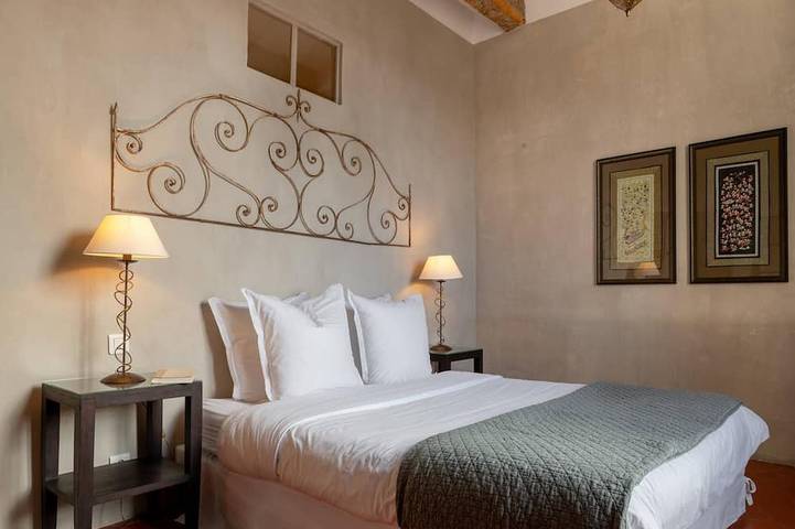 Location de vacances pour 6 personnes, avec terrasse et piscine à Rustrel - 3