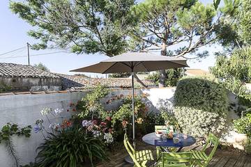 Gîte pour 6 personnes, avec jardin dans Port Joinville