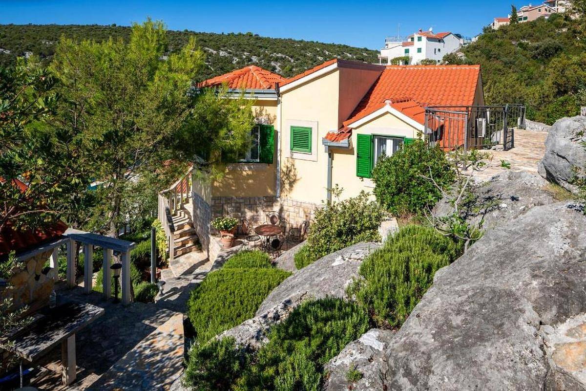 3-Zimmer-Haus am Strand Bucht Ljubljeva, Trogir K-19259 in Vinisce, Split-Dalmatien