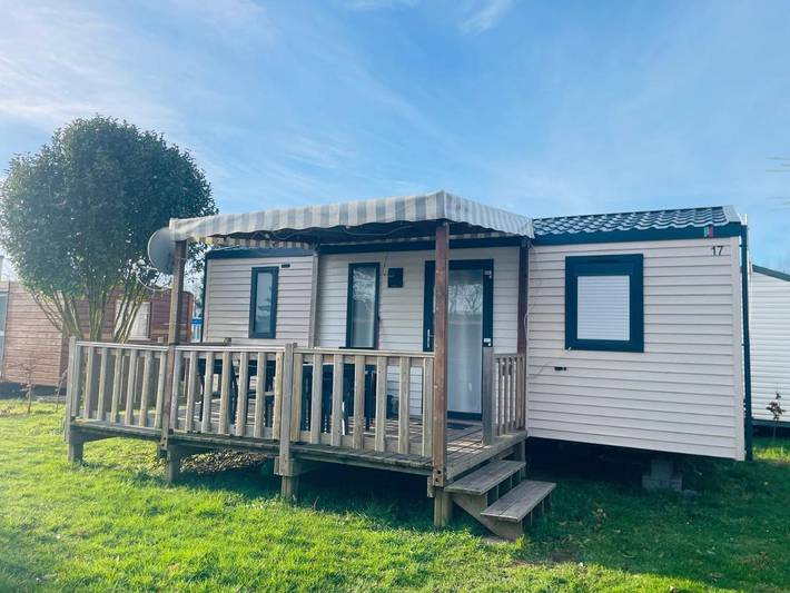 Camping pour 4 personnes, avec Terrasse et Jardin