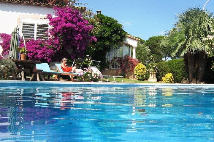Villa für 6 Personen, mit Whirlpool und Garten - 1