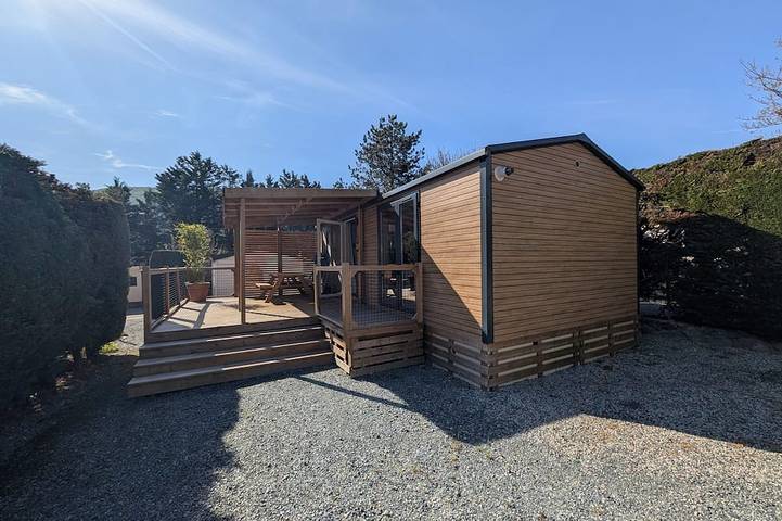 Location de vacances pour 4 personnes, avec sauna et piscine à Vaulnaveys-le-Bas