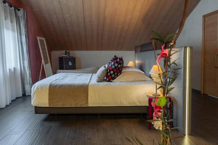 Hôtel pour 2 personnes, avec sauna et jardin ainsi que jacuzzi et terrasse à Yvoire - 2