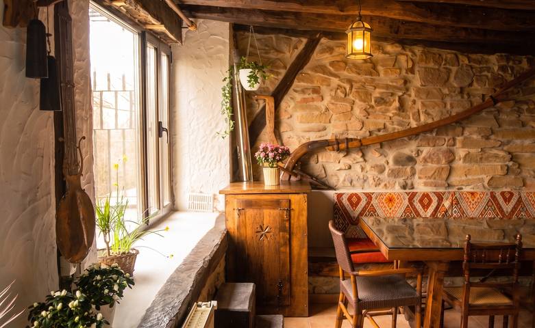 Charmantes Haus in Villasur de Herreros mit Seeblick in Villasur de Herreros, Burgos Provinz
