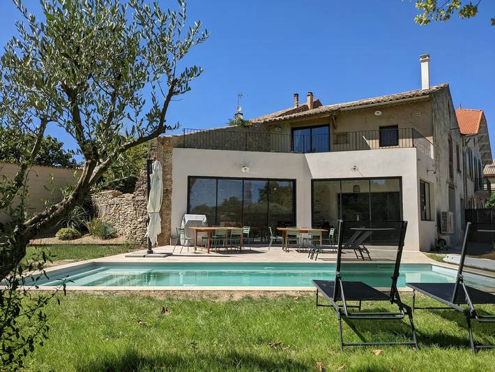 Location de vacances pour 12 personnes à Cavillargues
