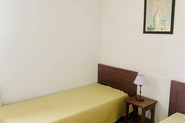 Location de vacances pour 8 personnes, avec terrasse ainsi que jardin et piscine, animaux acceptés à Cajarc - 3