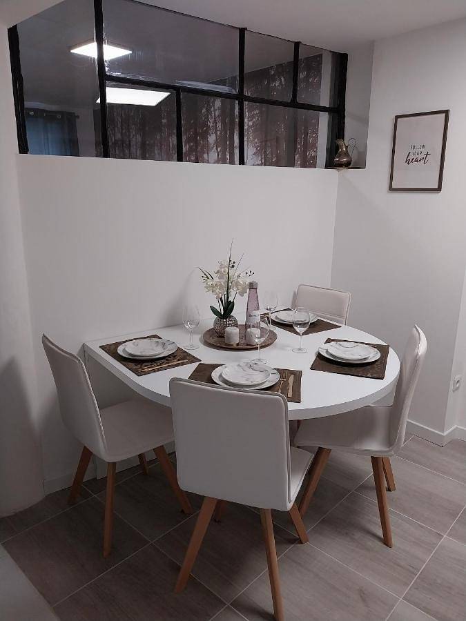 Appartement entier, Primo - Logement 4personnes in Bogny-sur-Meuse, Parc naturel régional des Ardennes