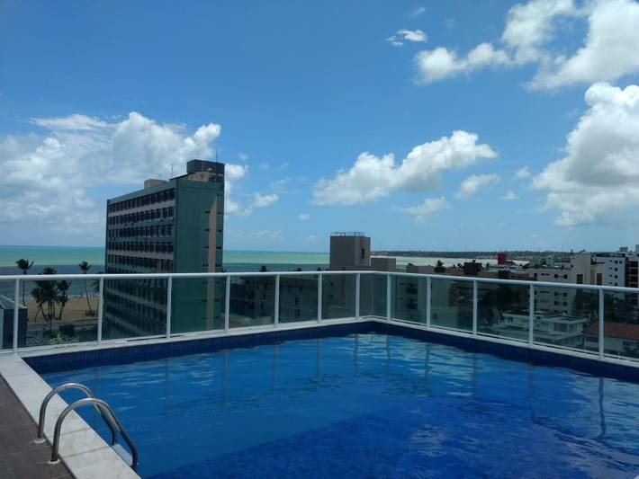 Casas e apartamentos de temporada para 4 pessoas, com balcão e piscina em Cabo Branco