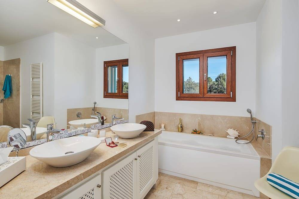 Exclusive Finca (Up To 12 Persons), With Pool, Sauna, Bbq, Near To Palma & Sea! in Algaida, Mallorca Inselmitte
