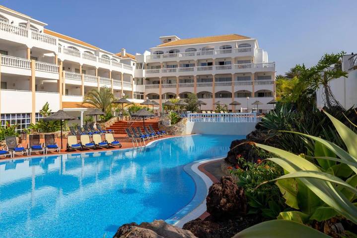 Appart’hôtel pour 2 personnes, avec Balcon et Terrasse ainsi que Piscine et Vue à Playa de las Américas