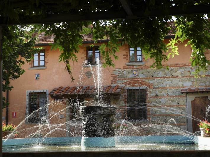 Appartement entier, Unterkunft in einer Residenz mit Restaurant und in San Donato Fronzano, Reggello