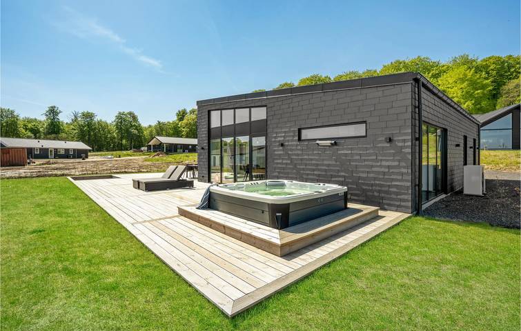 Ferienhaus für 6 Personen, mit Terrasse und Garten in Ostjütland