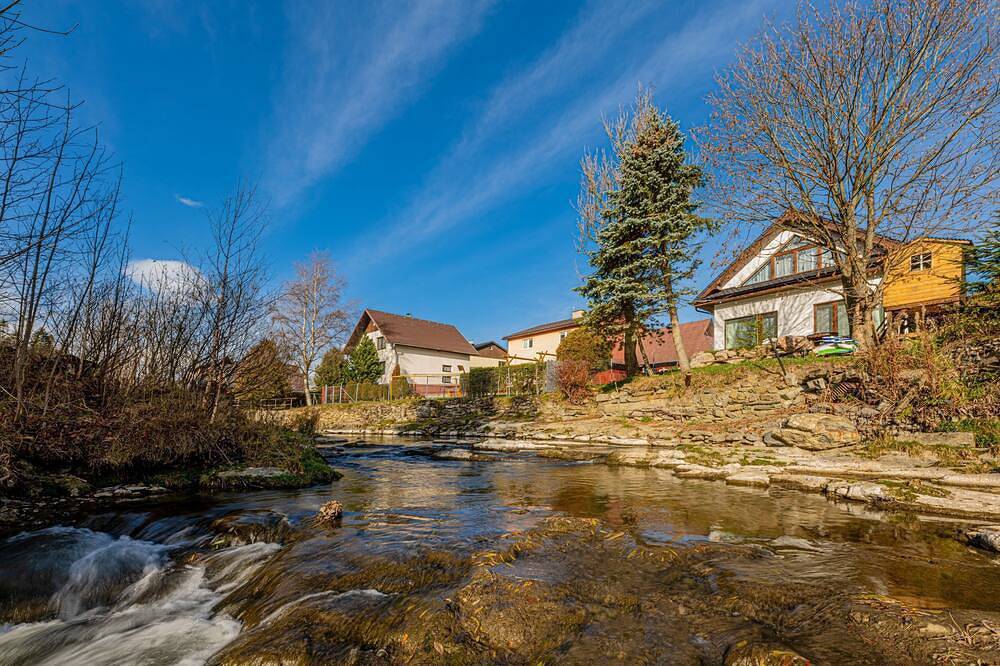 Chalet with 4 bedrooms, living room with home cinema, full kitchen next to creek in Ždiar, Ostslowakei