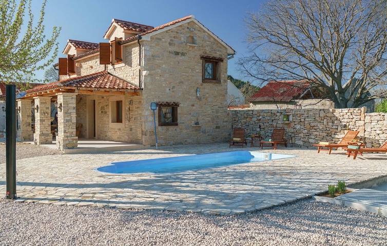 Ferienhaus für 6 Personen, mit Garten in Općina Stankovci
