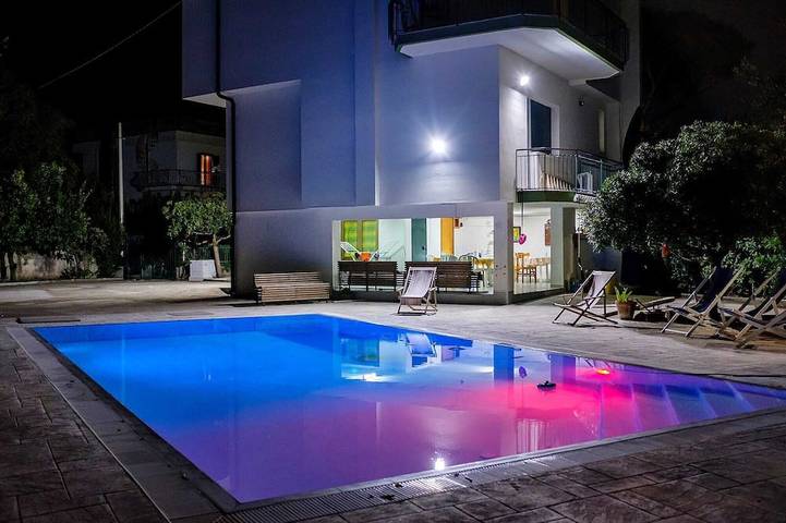 Villa pour 8 personnes, avec jardin et balcon - 1