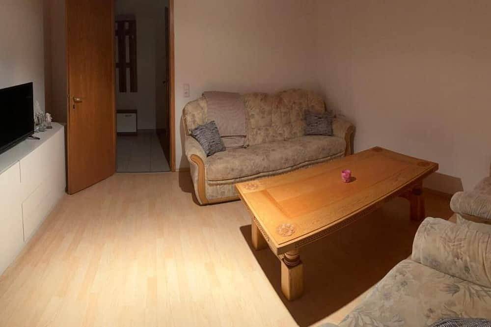 Ganze Wohnung, Ferienwohnung Aloia mit privater Terrasse, Gemeinschaftsgarten und Wlan in Gammertingen, Region Bodensee-Oberschwaben