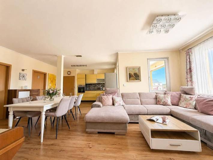 Ferienwohnung für 8 Personen, mit Terrasse in Marienbad