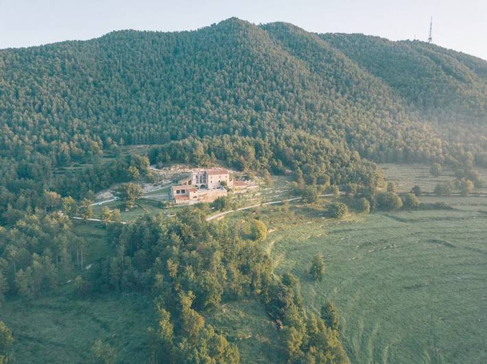 Casa rural para 2 personas, con piscina y jardín, Se admiten mascotas en Ripollès - 2