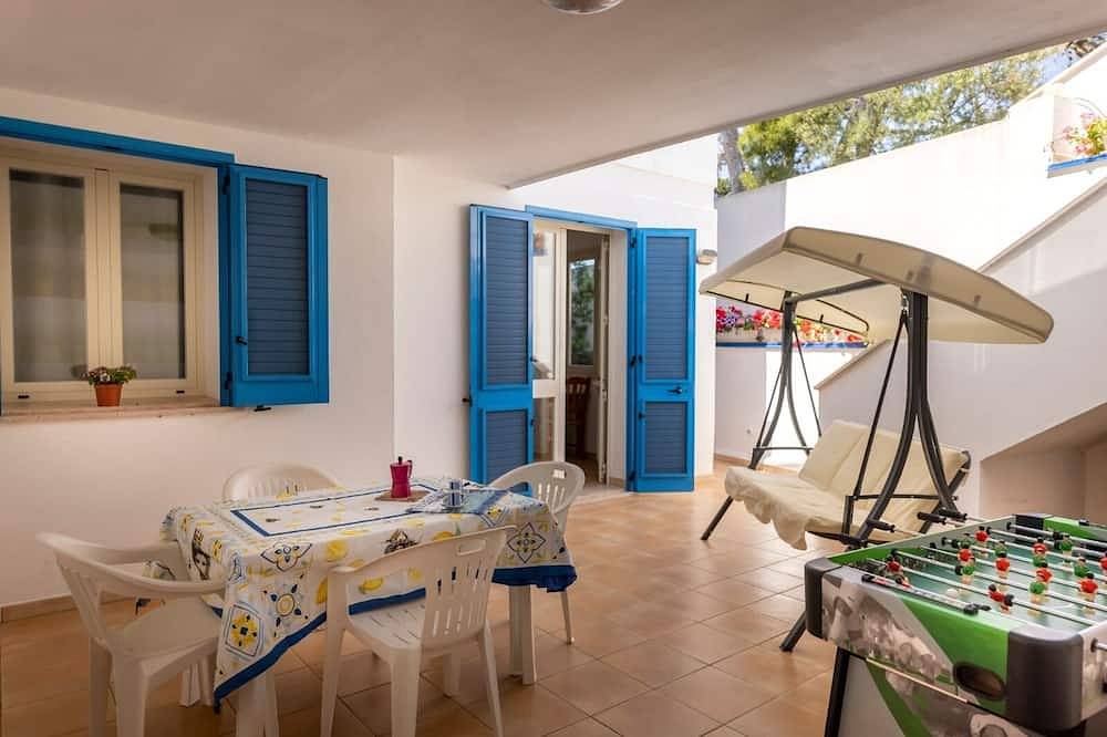 A relaxing getaway in Torrevado—sleeps 5–6—200 meters from the waterfront in Torre Vado, Golfo de Tarento