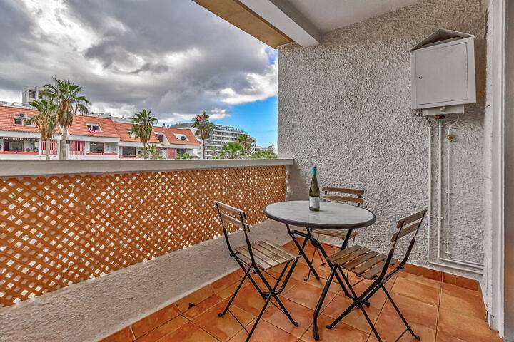 Villa pour 2 personnes, avec piscine et balcon à Arona - 3