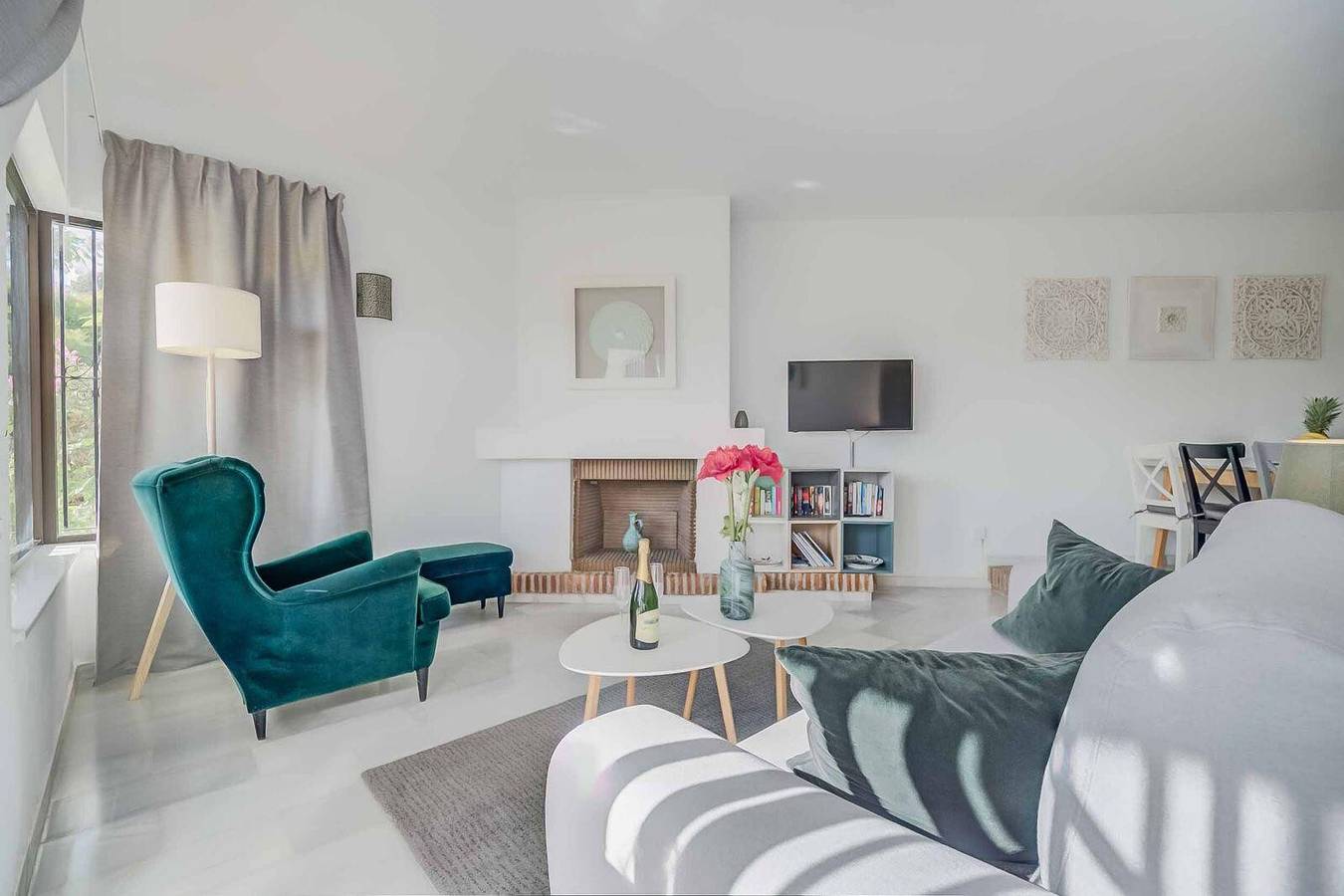 Appartement entier, Appartement 'Calahonda Park' avec vue sur la mer, Wi-Fi et climatisation in Sitio de Calahonda, Mijas