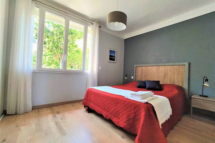 Location de vacances pour 6 personnes, avec jardin à Llauro - 2