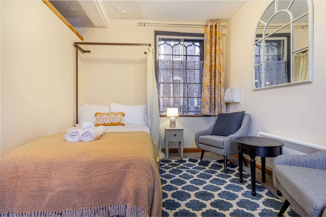 Entire apartment, Host & Stay | Merchant House Studio in Hereford, Herefordshire