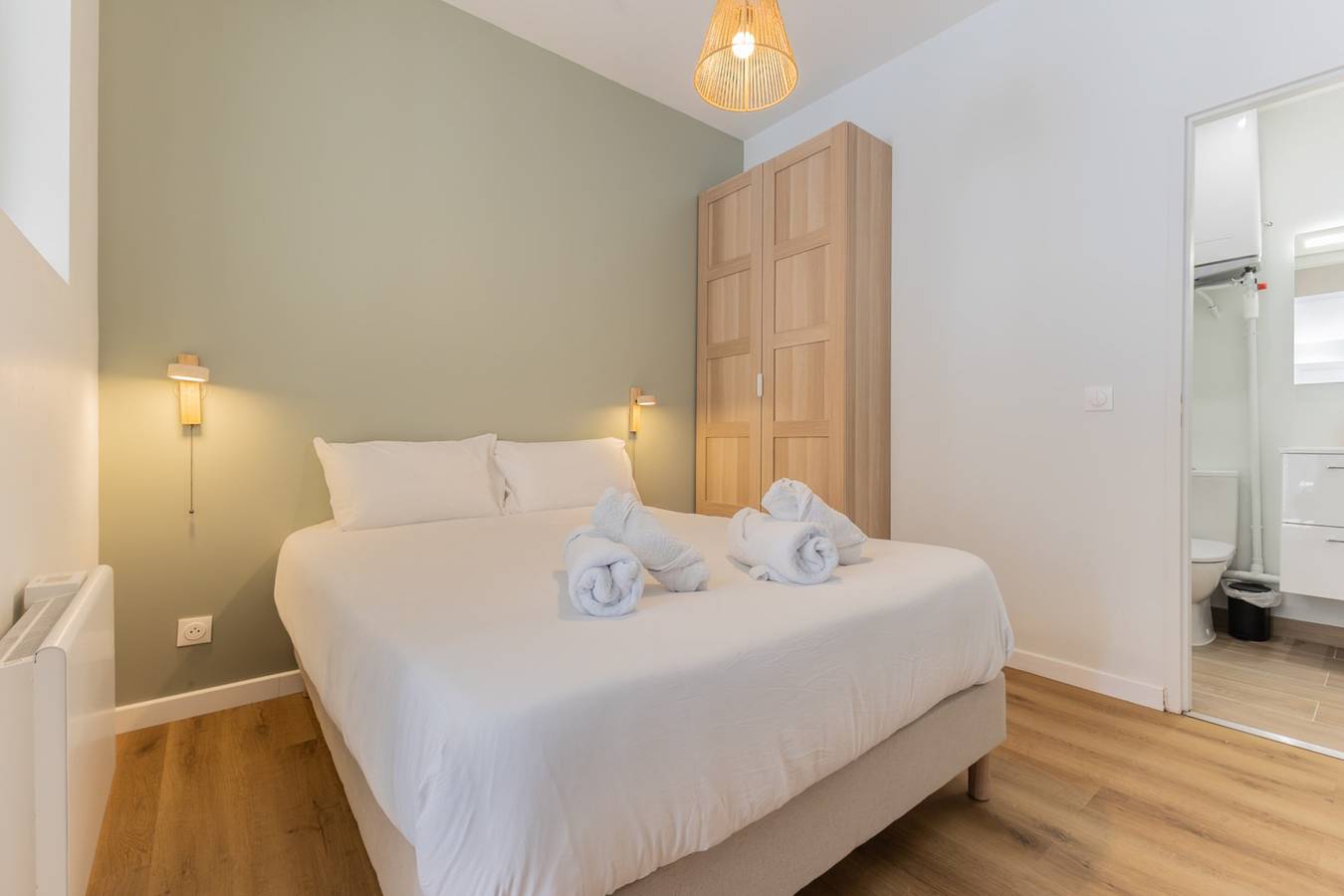 Appartement entier, Évasion à Pessac – Standing & Sérénité in Pessac, Région de Bordeaux