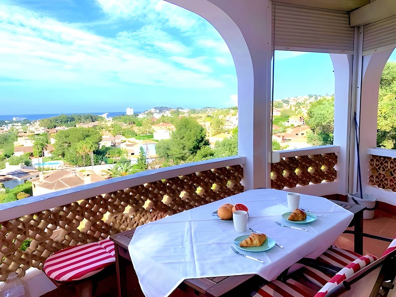 Holiday Home 'Villa Margarita' with Sea View, Wi-Fi and Air Conditioning in Montgo, Dénia
