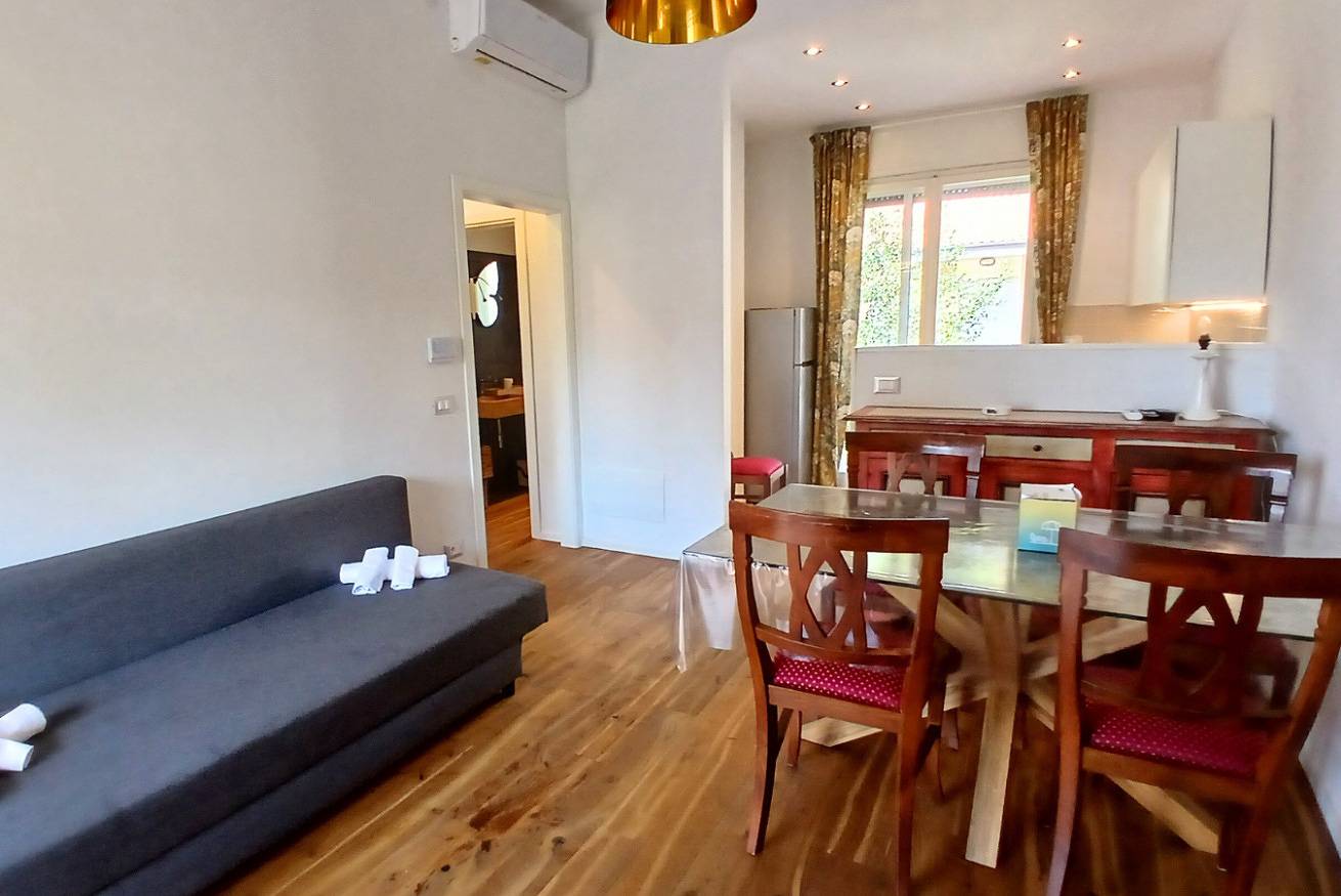 Appartement entier, Cv018 - Milano Marittima, elegant three-room apartment with jacuzzi in Cervia, Province de Ravenne