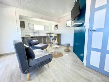 Gîte pour 3 personnes, avec terrasse à Case-Pilote