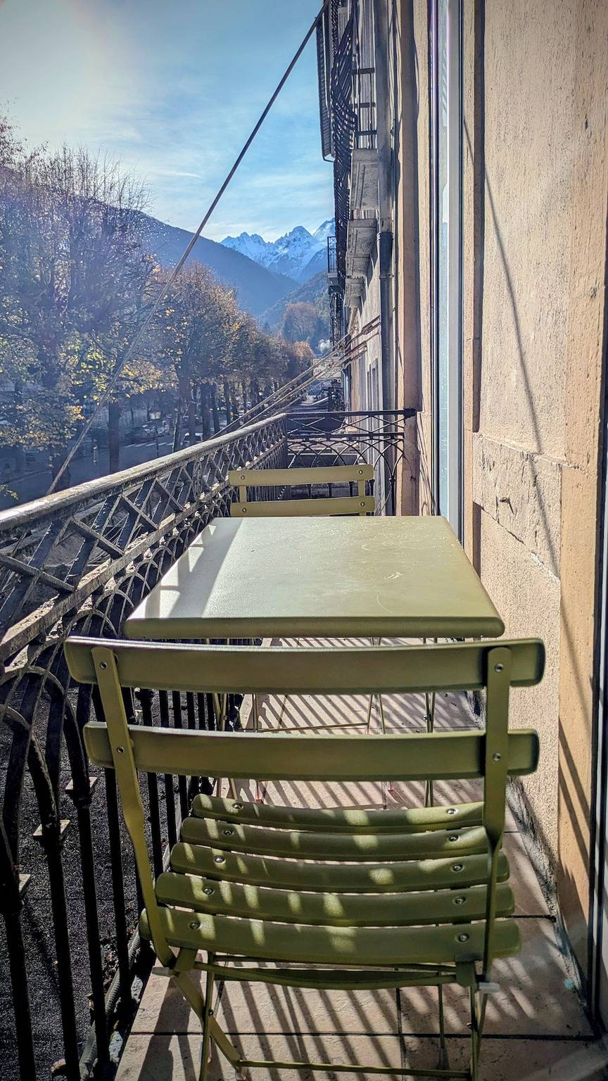 Appartement entier, Appartement '6 Pers Allée D'Étigny' avec vue sur la montagne, balcon et Wi-Fi in Luchon-Superbagnères, Bagnères-de-Luchon