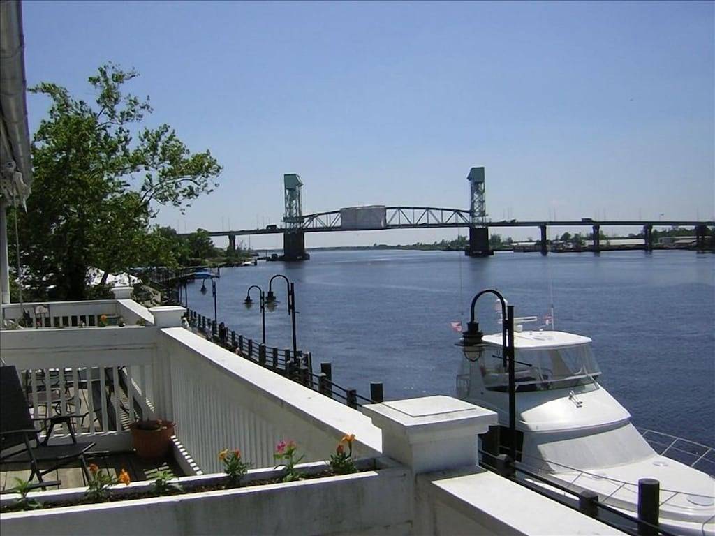 Ganze Wohnung, Condo on the River-Million Dollar View! in Wilmington, New Hanover County