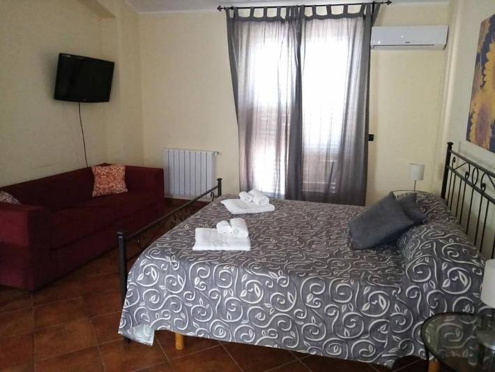 Maison d’hôte pour 4 personnes, avec vue ainsi que jardin et vue sur le lac à Acireale - 2