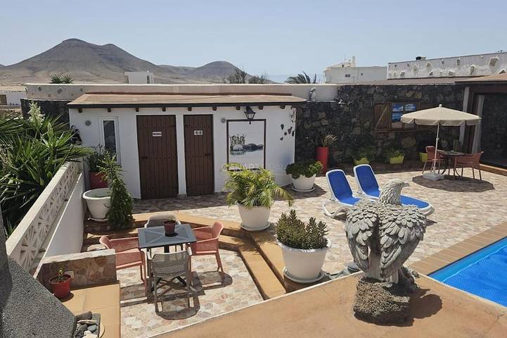 Ferienwohnung für 5 Personen, mit Balkon und Pool sowie Garten - 1
