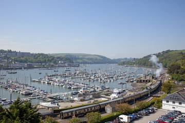 Holiday Apartment for 8 People in Kingswear, Devon, Photo 1
