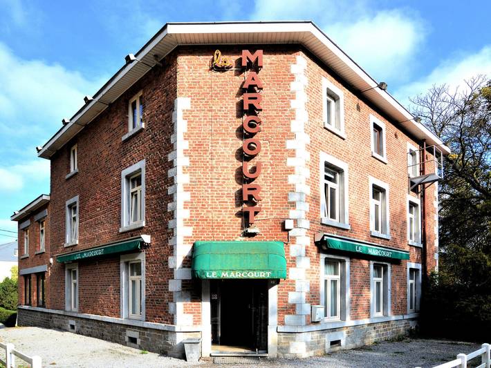Vakantiehuis voor 32 personen, met Tuin in Rendeux