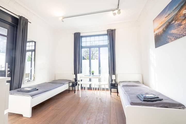 Ferienwohnung für 8 Personen, mit Garten in Ahrensburg